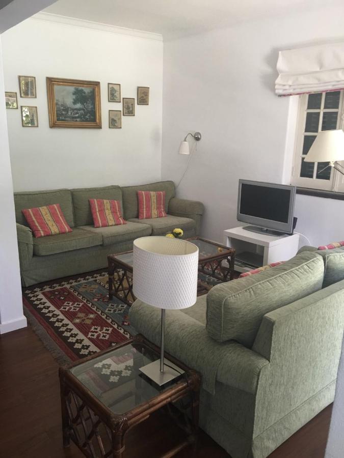 3 Bedroom Town House - Historic Centre Of Cascais. 100 Mts From The Beach And Centre Of كاسكايس المظهر الخارجي الصورة